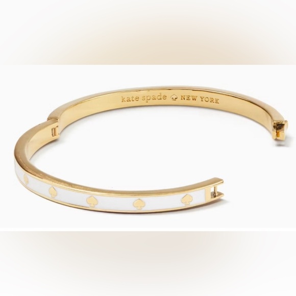 Kate Spade Spot the Spade Enamel Hinged Bangle Bracelet White NWOT With Dustbag - Picture 2 of 3